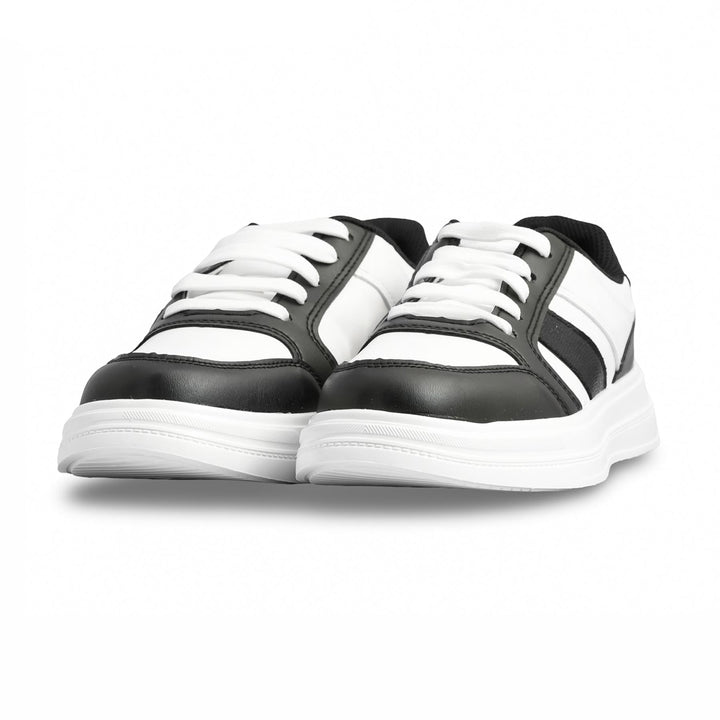 Black Casual Sneaker AT7398