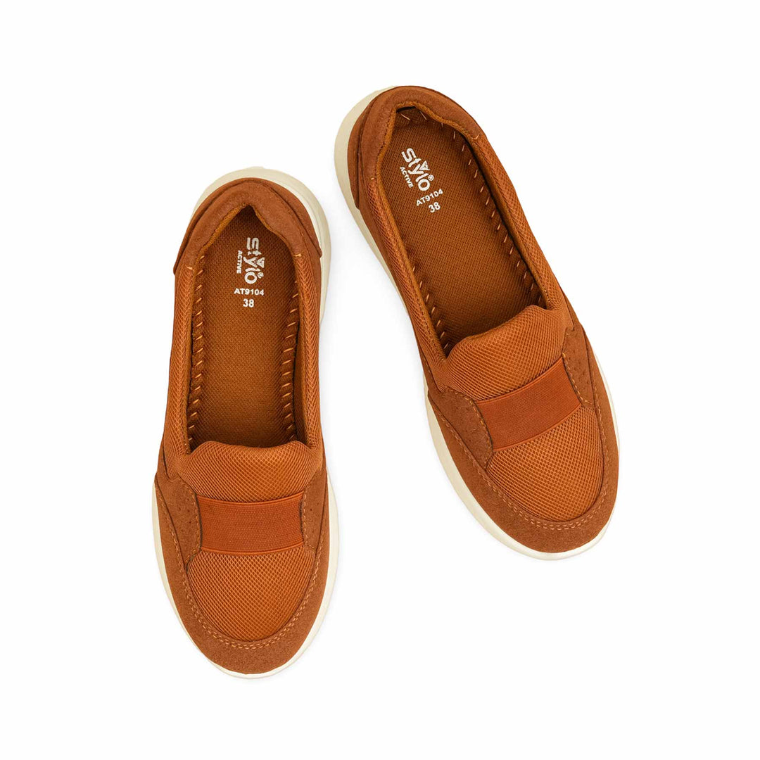 Brown Casual Sneaker For Women AT9104