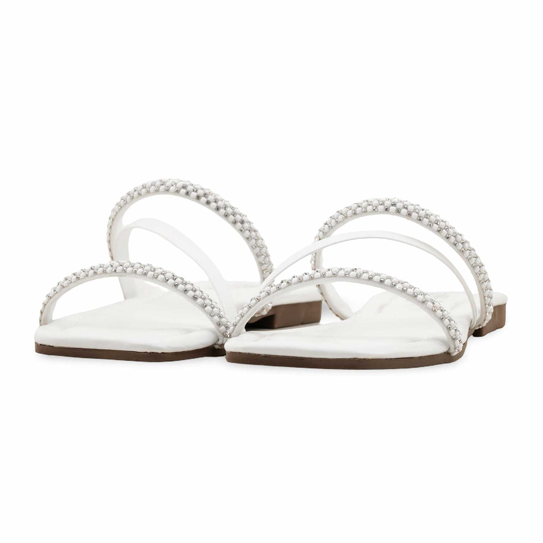 White Casual Chappal CL1890