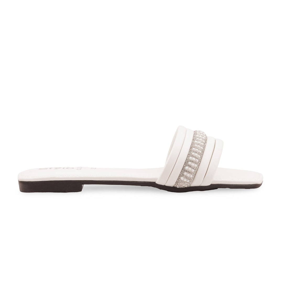 White Casual Slipper For Ladies CL2239