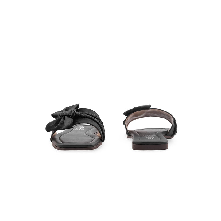 Black Casual Slipper For Ladies CL2259
