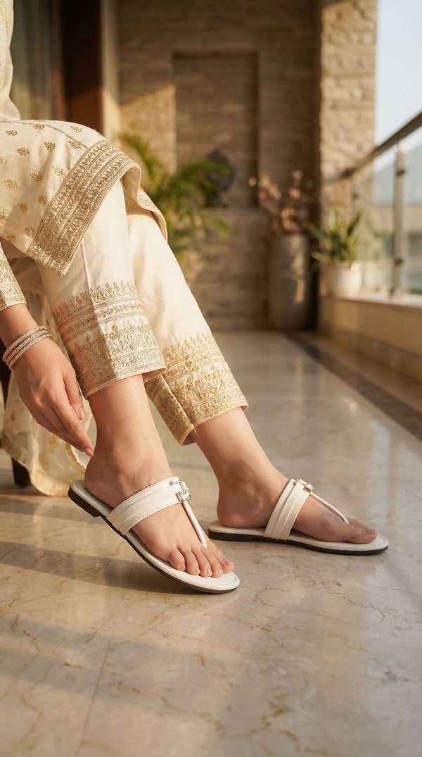 White Casual Chappal For Women CL2289