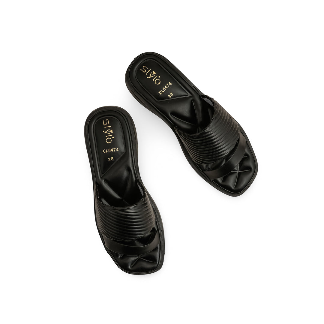 Black Casual Softy For Women CL5474