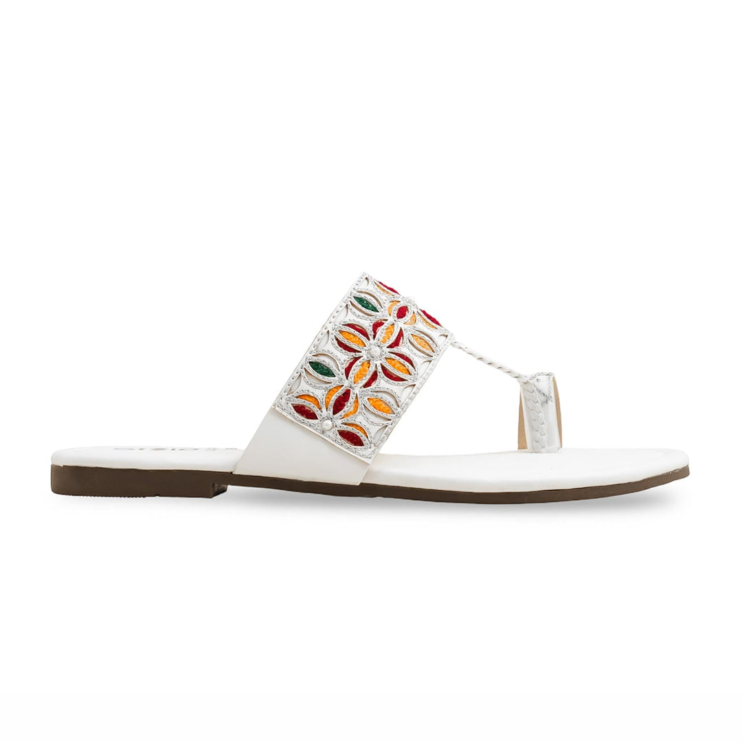 White Ethnic Chappal EC0234