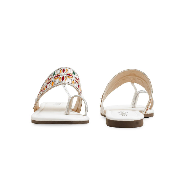 White Ethnic Chappal EC0234