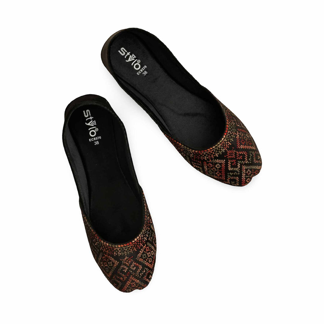 Black Casual Khusa EC8576