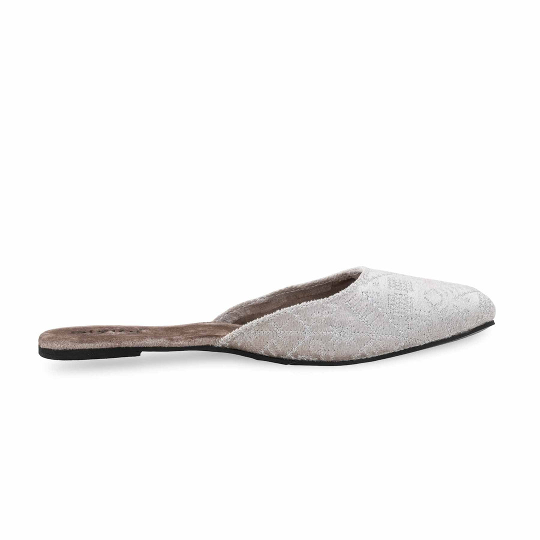 Grey Ethnic Back Open Khusa For Women EC8602