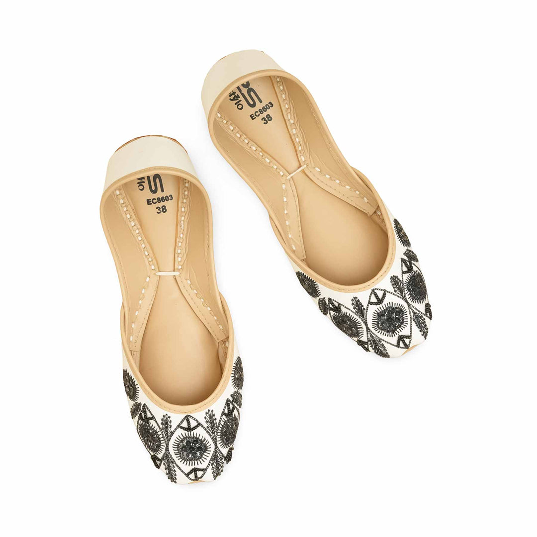 White Ethnic Khusa For Ladies EC8603
