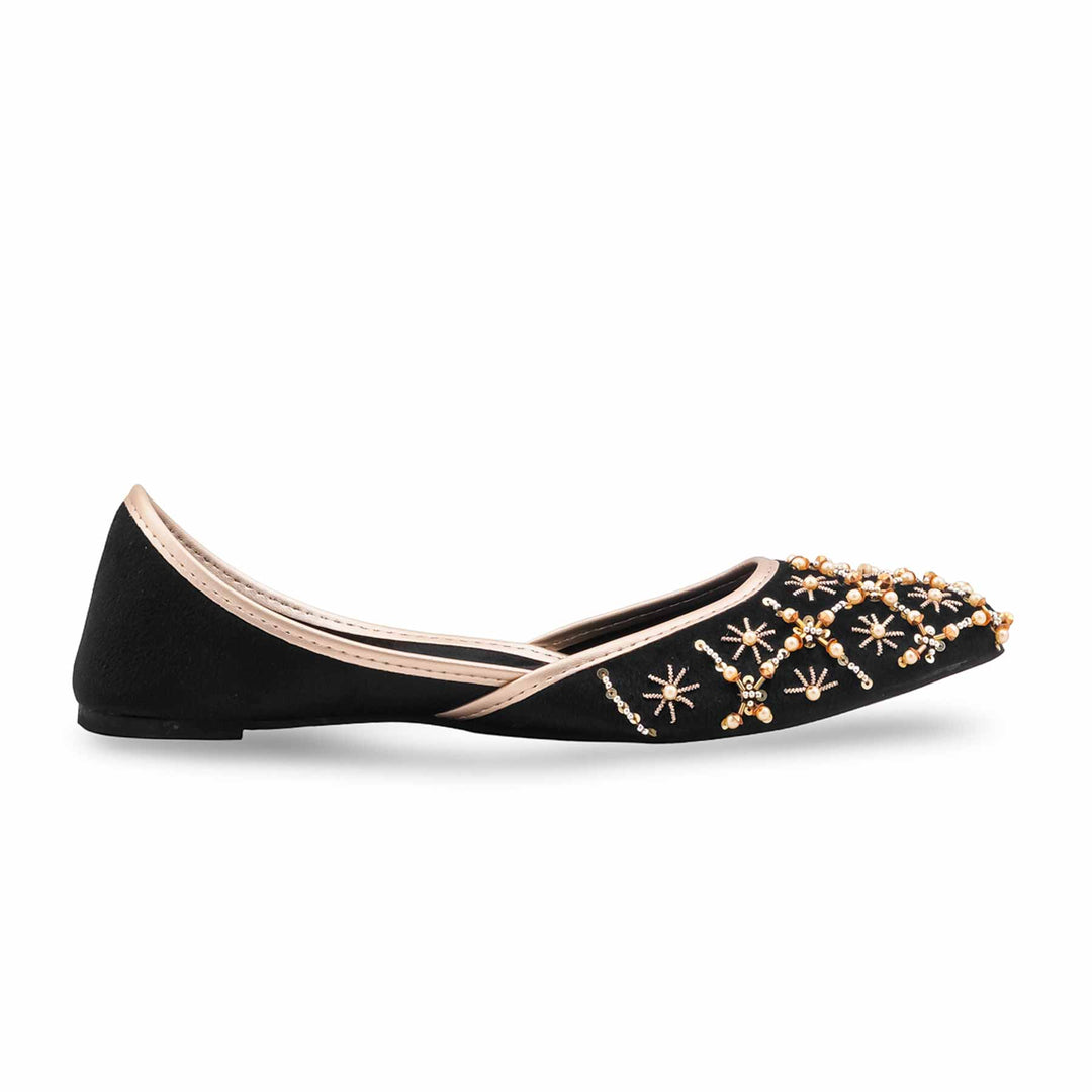Women Ethnic Khussa - EC862601
