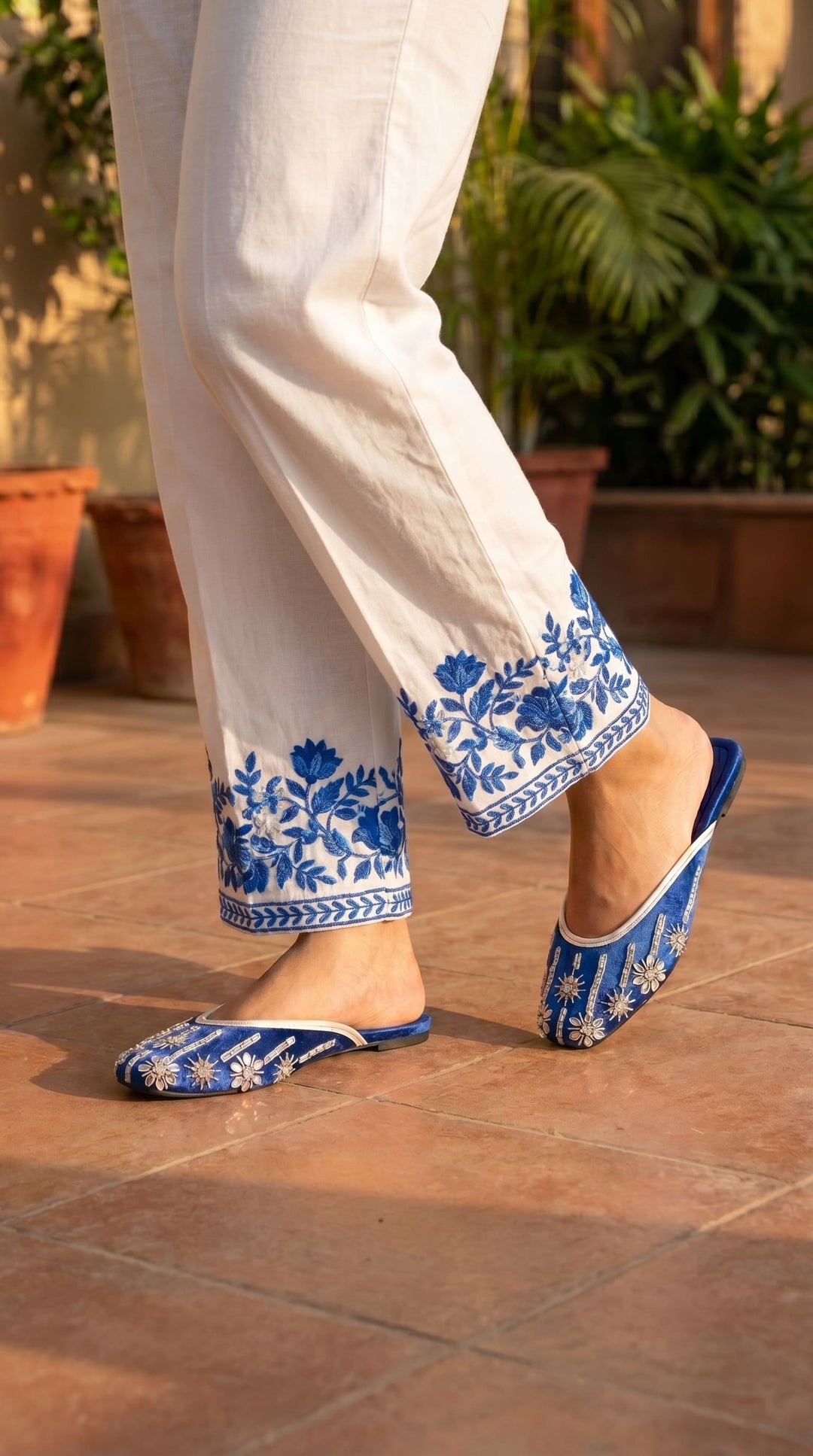 Blue Fancy Back Open Khussa EC8631
