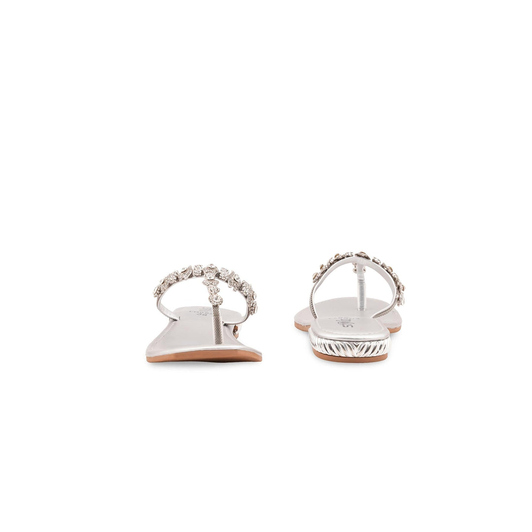 Silver Fancy Chappal For Women FN0824