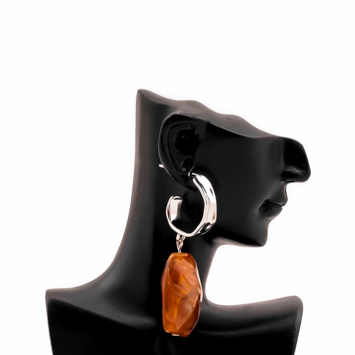 Earrings- J0661116
