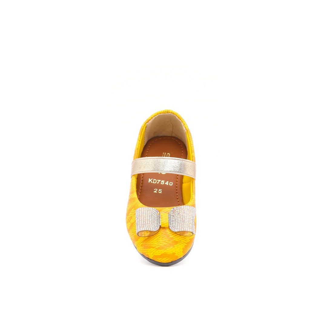 Girls Yellow Fancy Pump KD7540