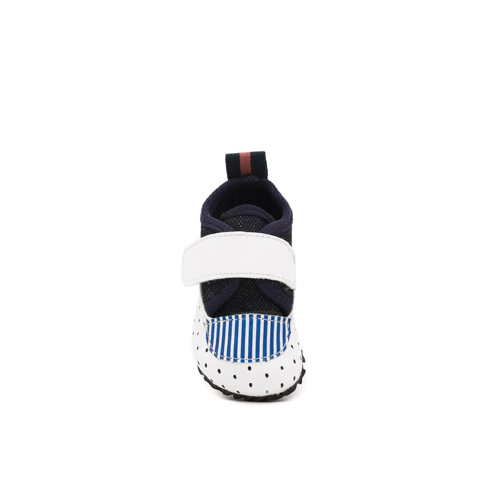 Babies White Casual Booties KD7730