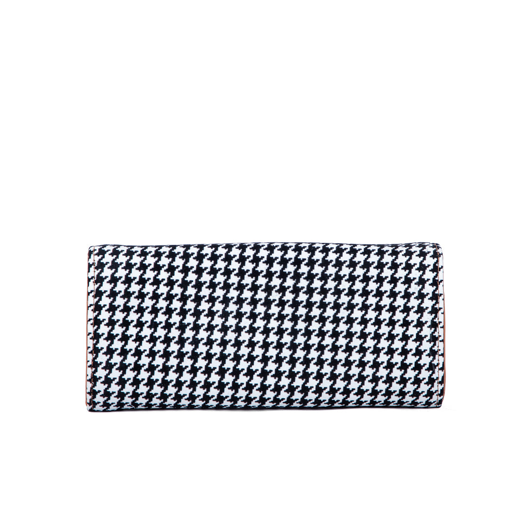 White Casual Wallet P97588