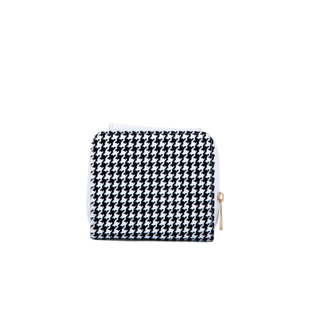 White Casual Wallet P97589