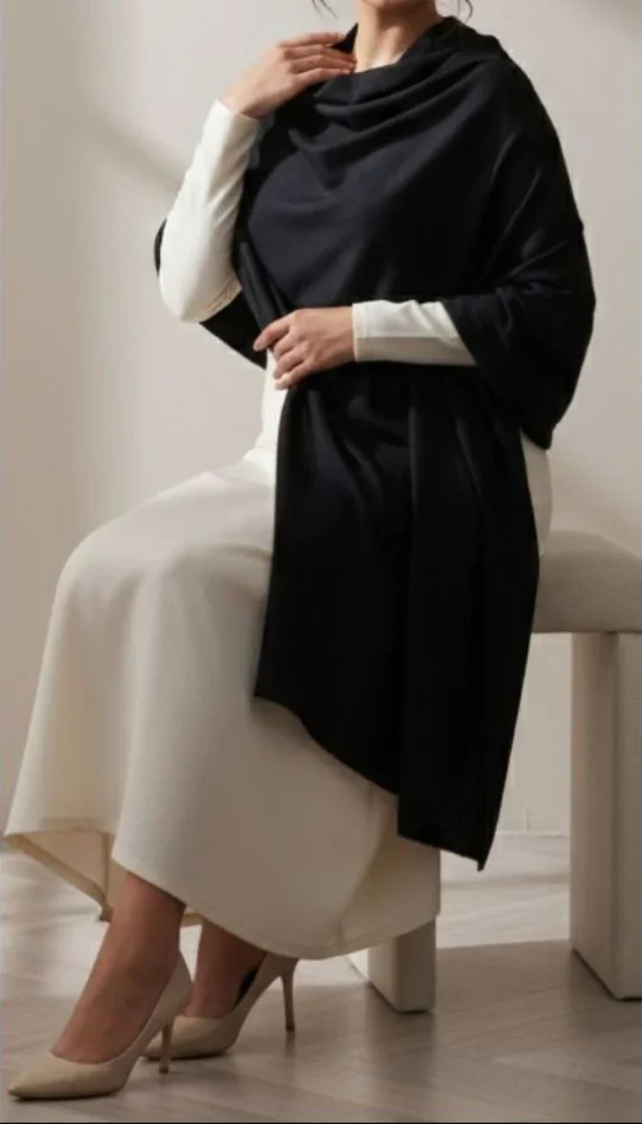 Black Winter Stole PN5000