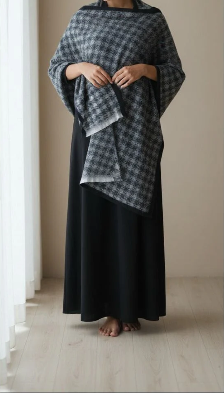 Black Winter Stole PN5033