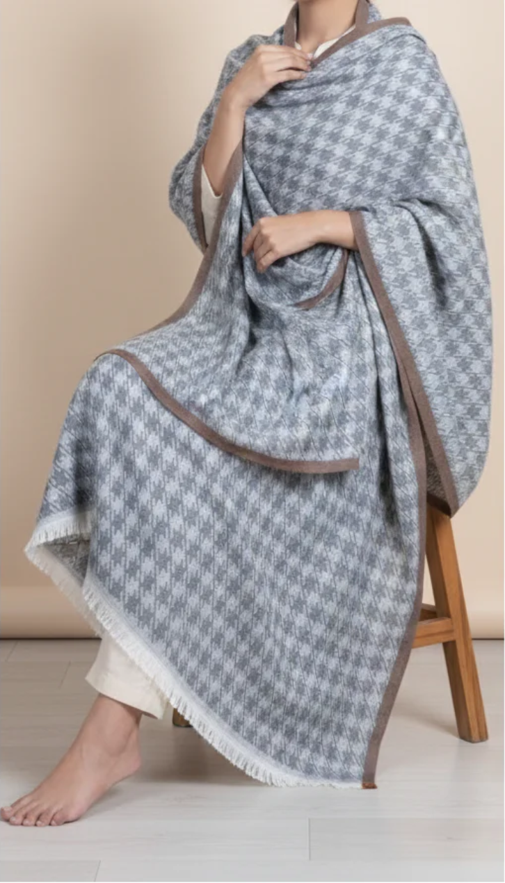 وشاح بيج شتوي PN5034