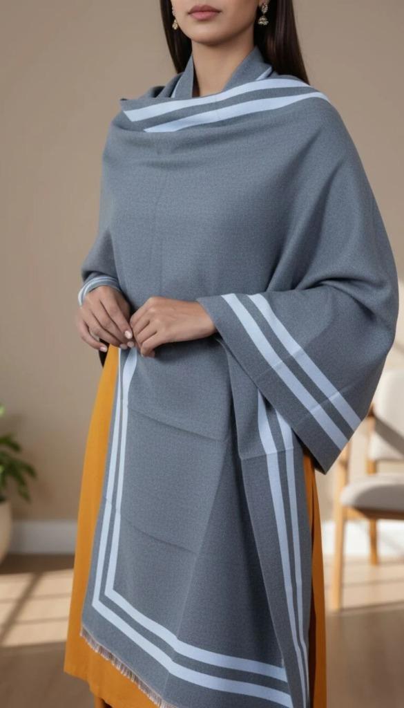 وشاح شتوي رمادي PN5097