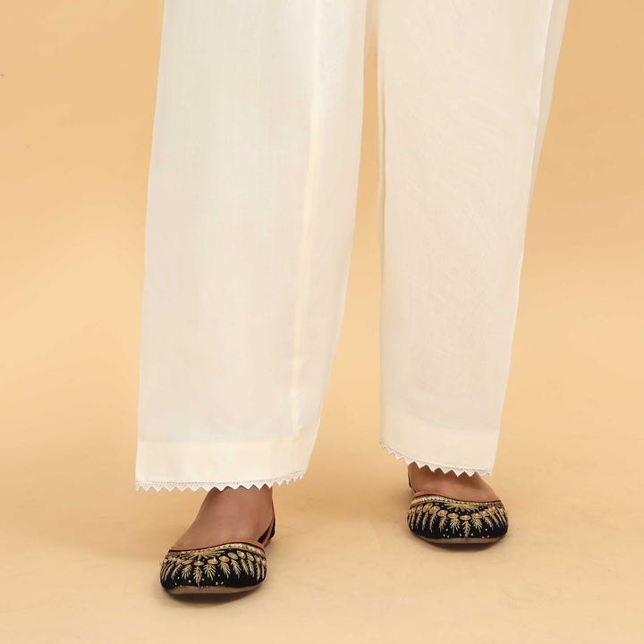 Cream Slim Fit Plain Trouser PS4572