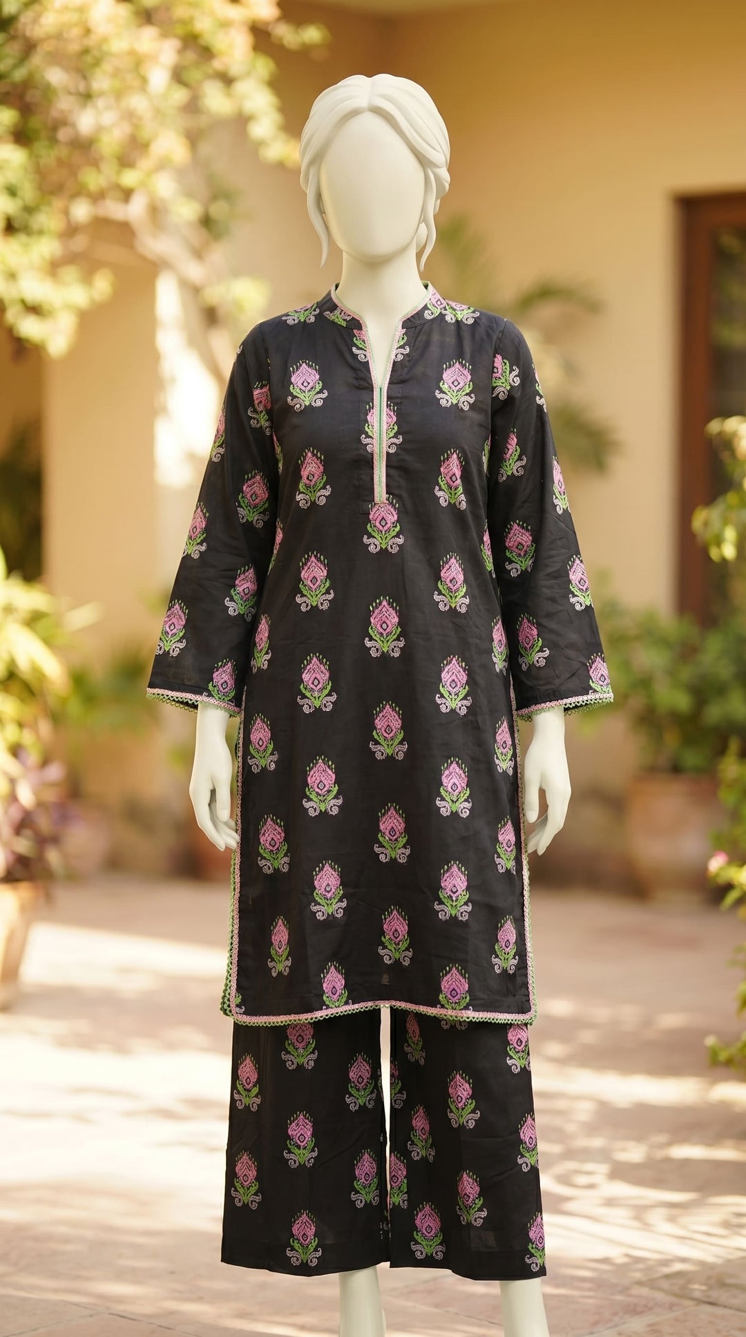 2 PC Embellished Dobby Suit PW533901