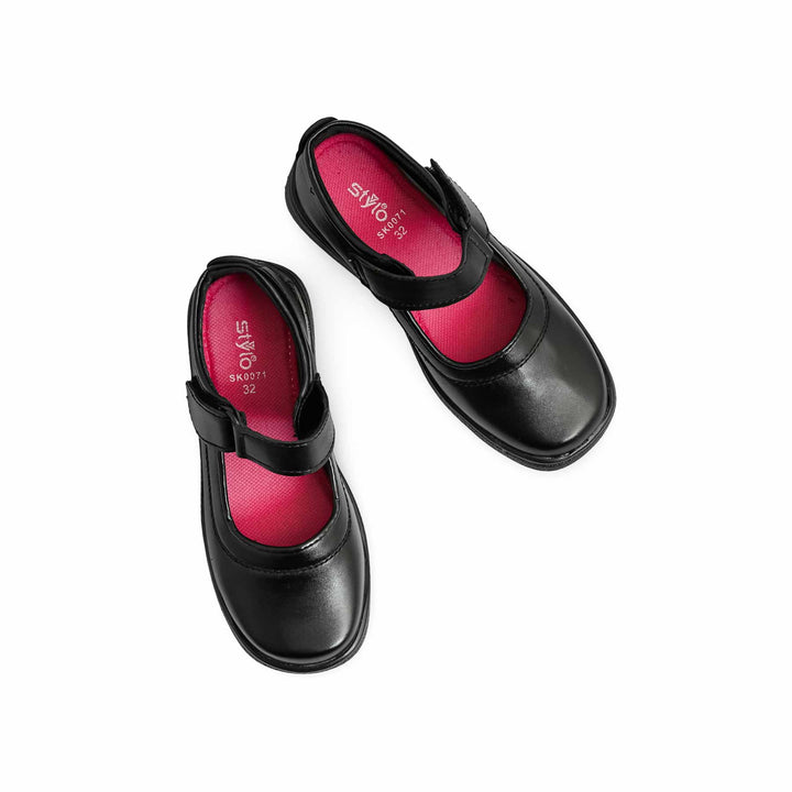 Girls Black Velcro Strap School Shoes SK0071