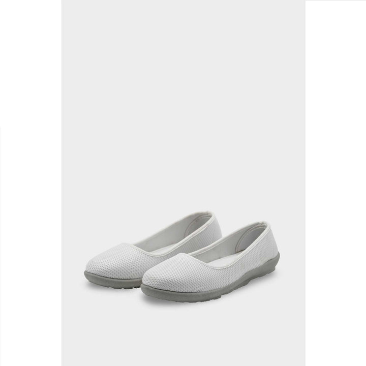 White Casual Sneaker WN6202