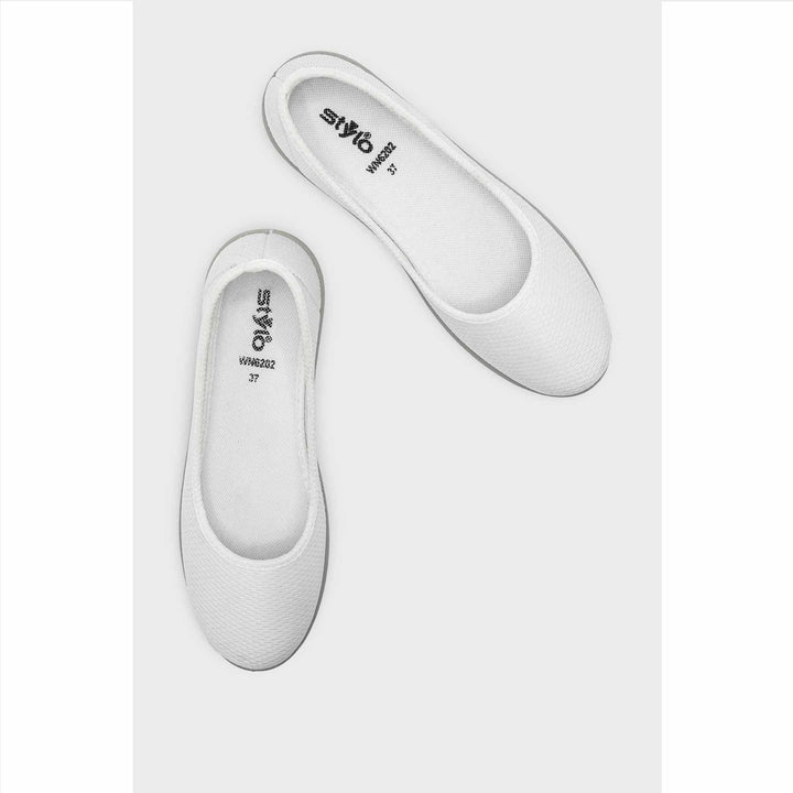 White Casual Sneaker WN6202