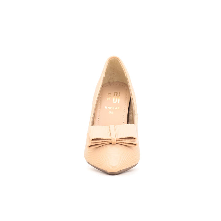 Beige Winter Court Shoes WN7247