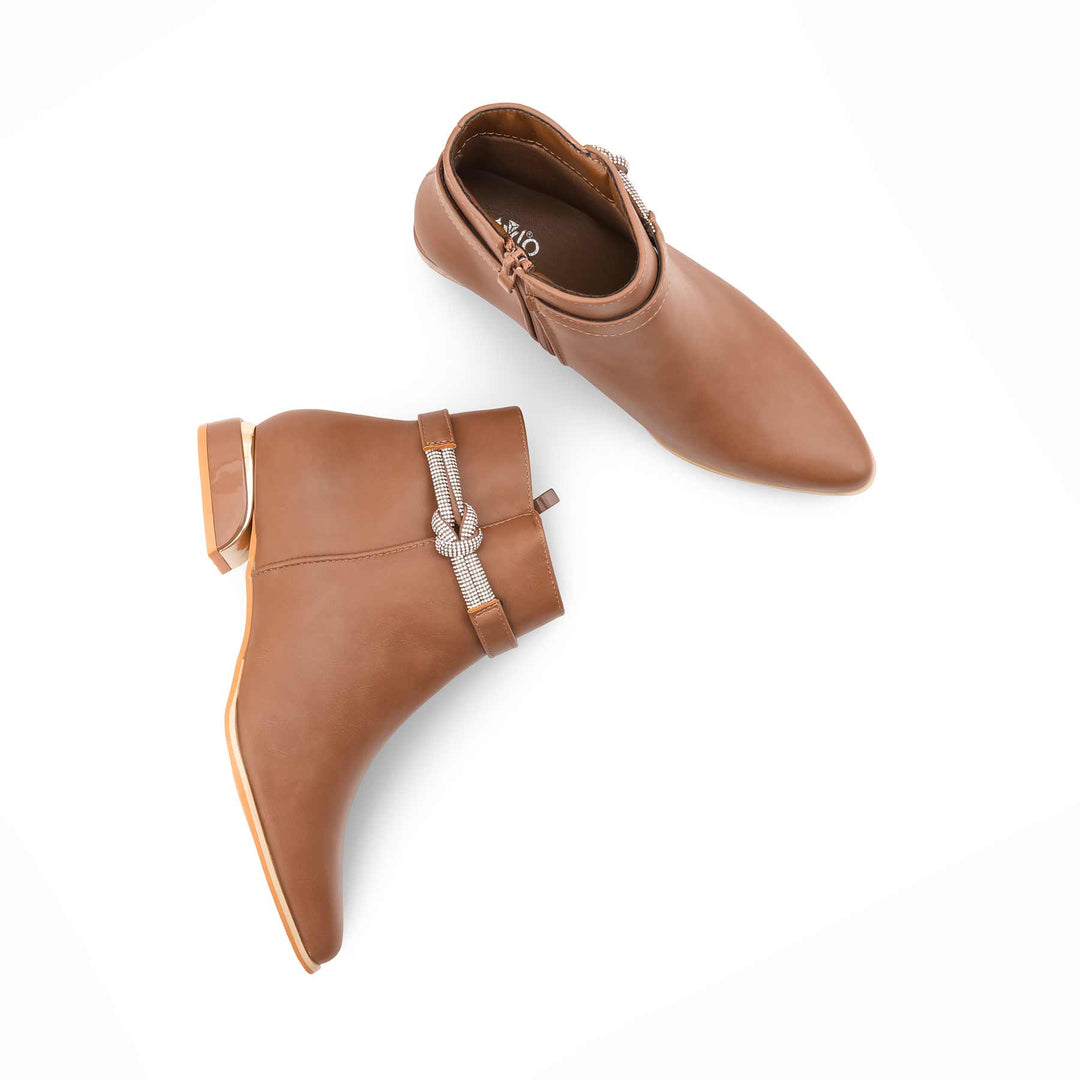 Coffee Long Shoes For Ladies WN9024