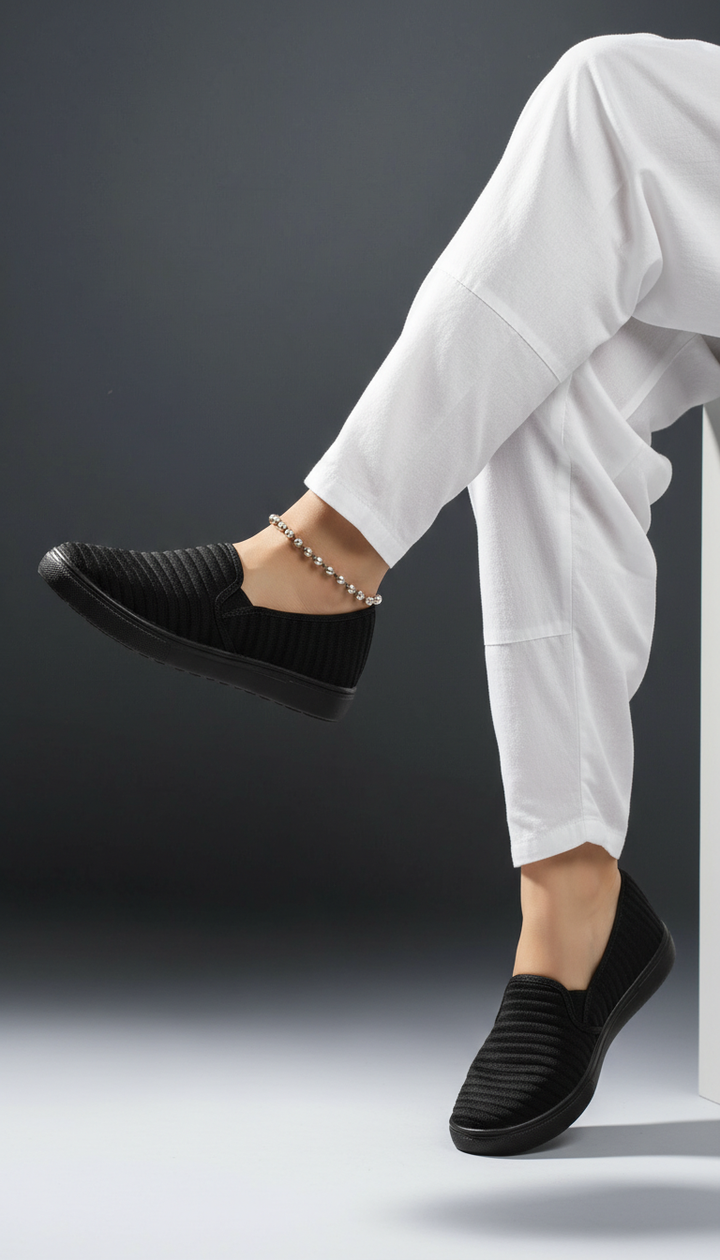 Black Casual Sneaker WN6203