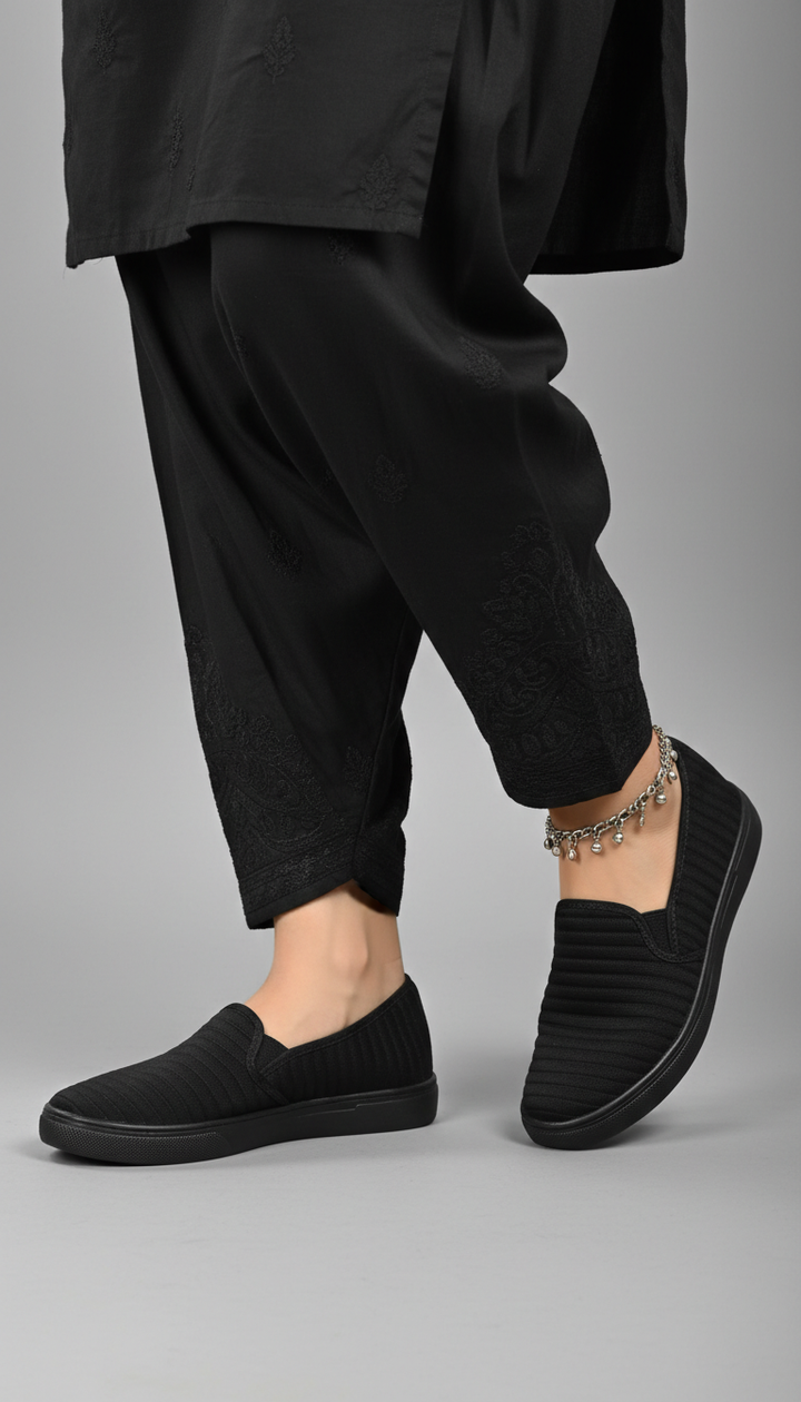 Black Casual Sneaker WN6203
