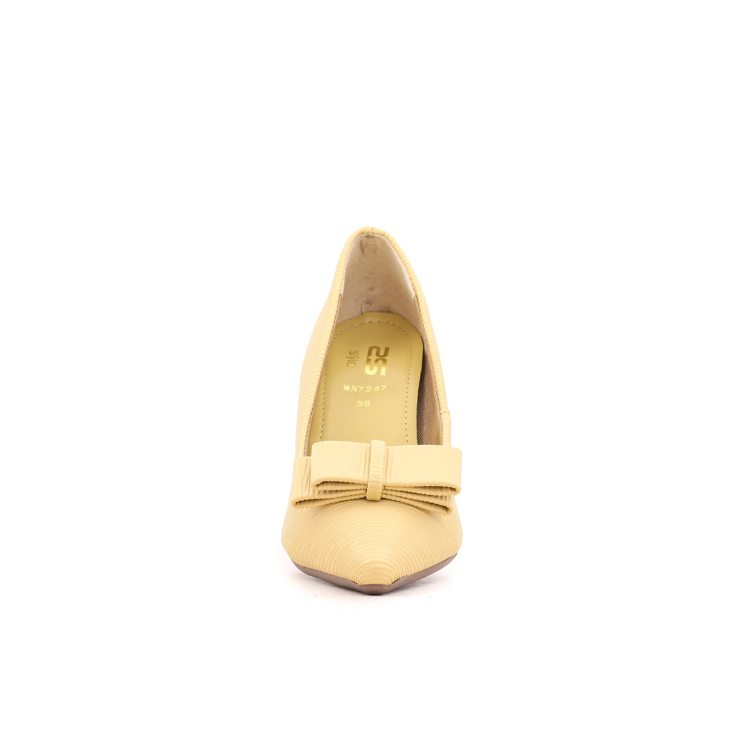 Yellow Winter Court Shoes WN7247